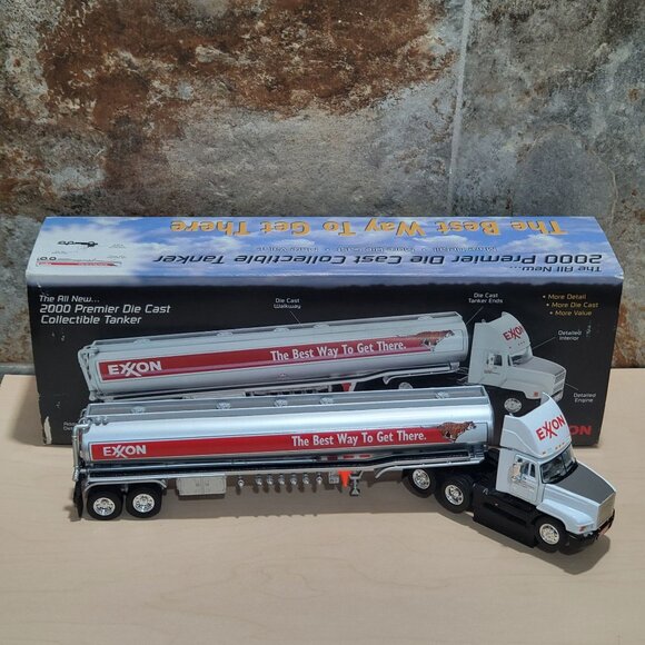 Exxon 2000 Premier Die Cast Collectible Tanker - Picture 4 of 13